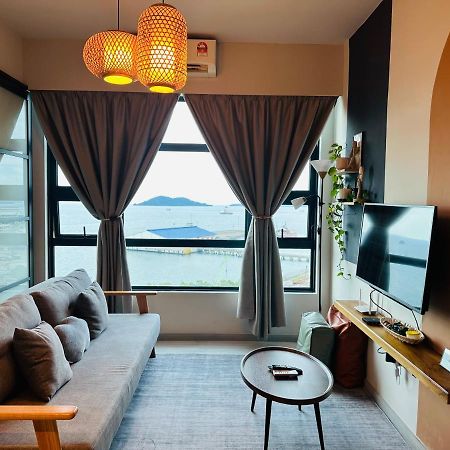 קוטה קינבלו Jesselton Quay - Suite 1 By Staycation Suites Kk מראה חיצוני תמונה