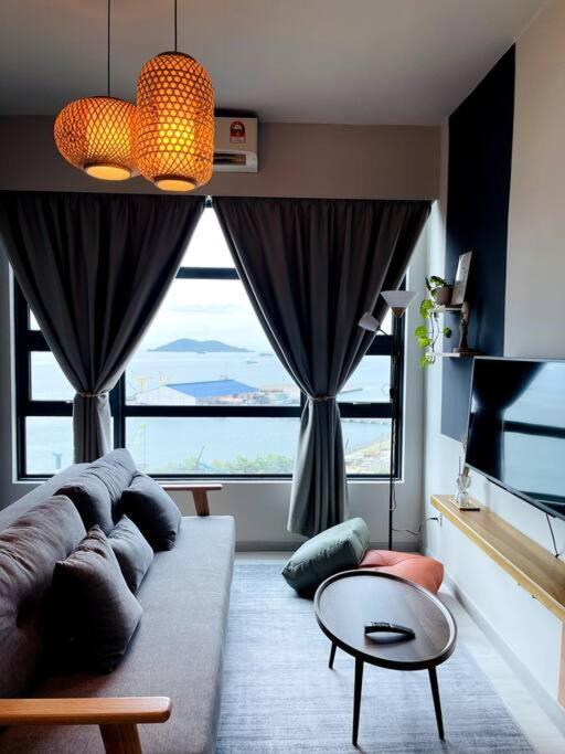קוטה קינבלו Jesselton Quay - Suite 1 By Staycation Suites Kk מראה חיצוני תמונה