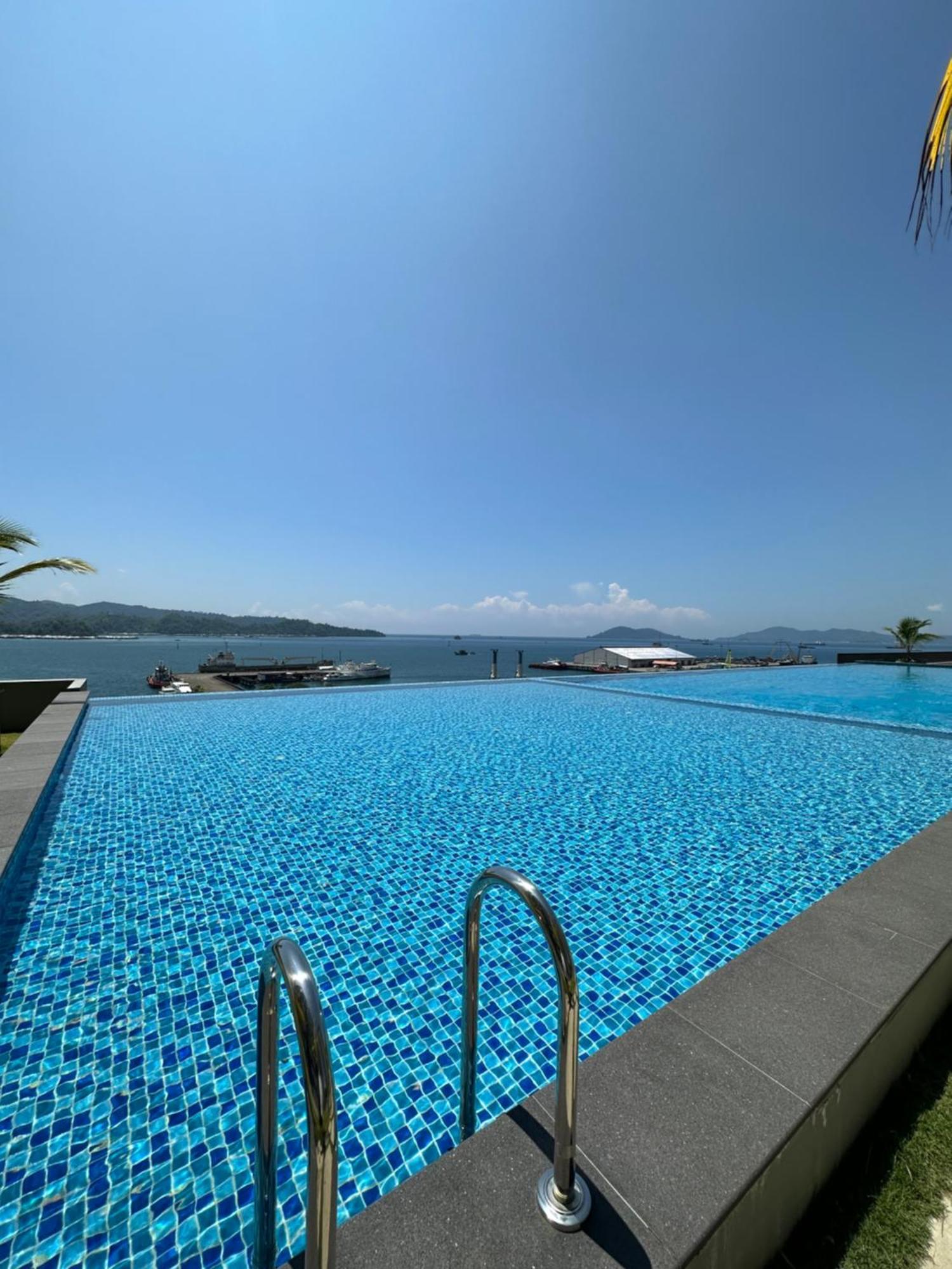קוטה קינבלו Jesselton Quay - Suite 1 By Staycation Suites Kk מראה חיצוני תמונה